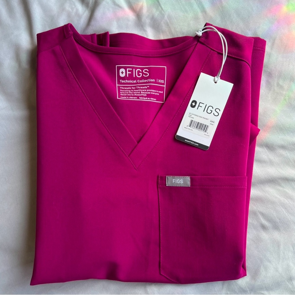 Figs Scrub Top